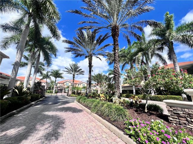 28008 Sosta LN 4, Bonita Springs, FL 34135