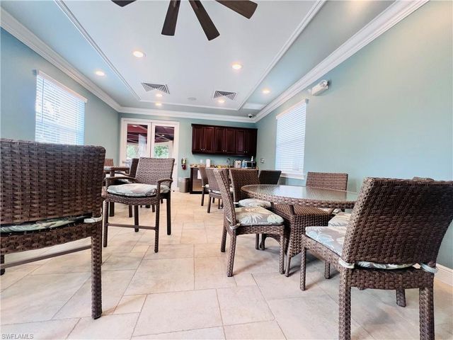 28008 Sosta LN 4, Bonita Springs, FL 34135