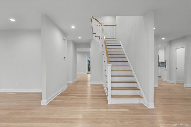 1 Hobart Street, Bronxville, NY 10708