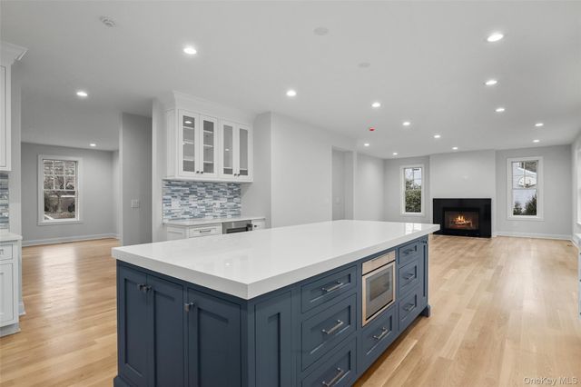 1 Hobart Street, Bronxville, NY 10708