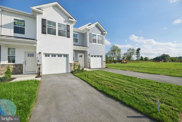 100 POMO LN, Winchester, VA 22602