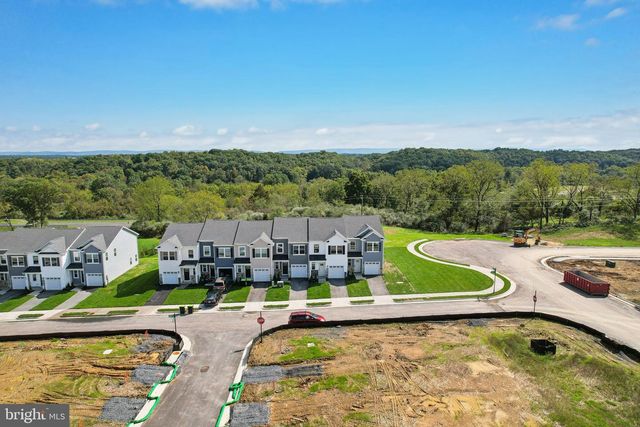 100 POMO LN, Winchester, VA 22602