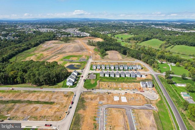 100 POMO LN, Winchester, VA 22602