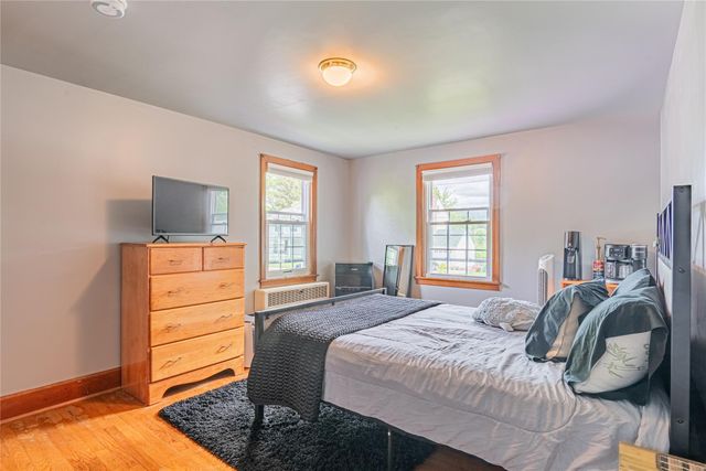 22 Deerfield Place, Beacon, NY 12508