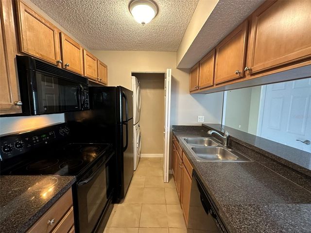 209 LAKE BROOK CIRCLE 103, Brandon, FL 33511