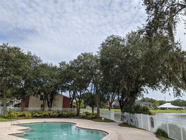 209 LAKE BROOK CIRCLE 103, Brandon, FL 33511