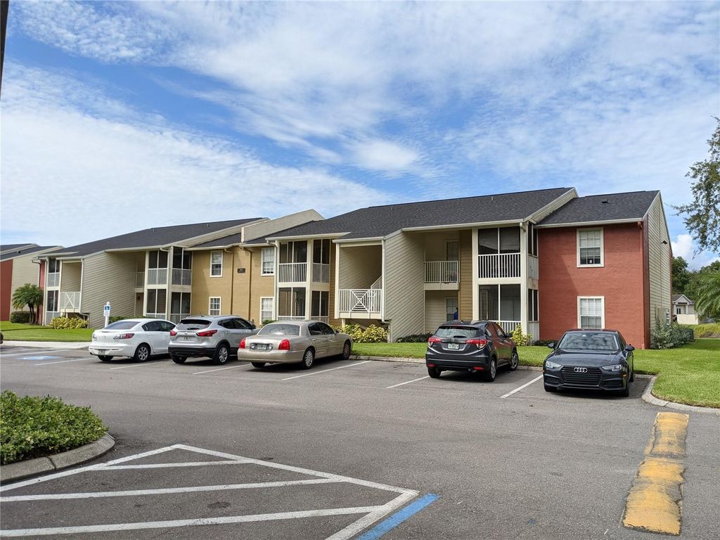 209 LAKE BROOK CIRCLE 103, Brandon, FL 33511