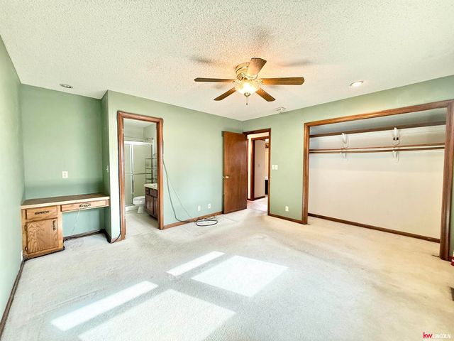 3320 N 73 Street, Lincoln, NE 68507