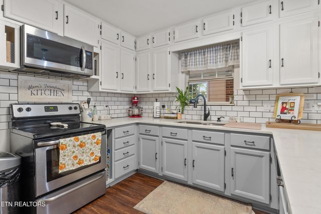 124 Westmoreland Drive, Maryville, TN 37803