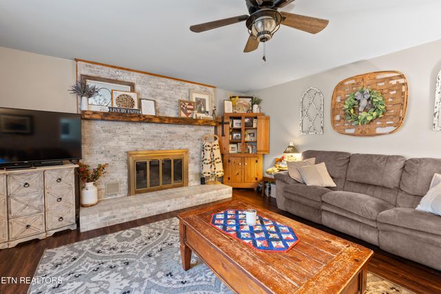 124 Westmoreland Drive, Maryville, TN 37803