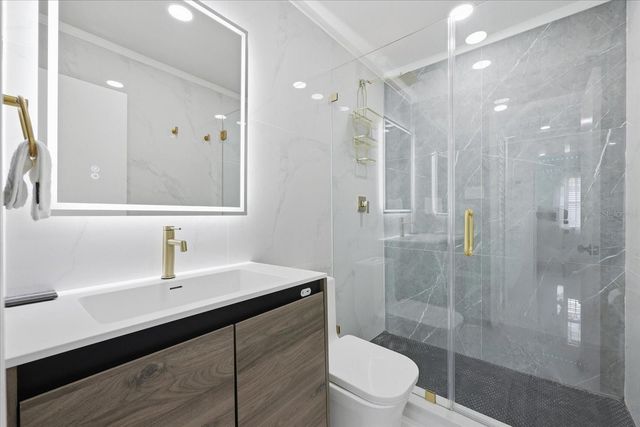 2521 W MINNEHAHA STREET, Tampa, FL 33614