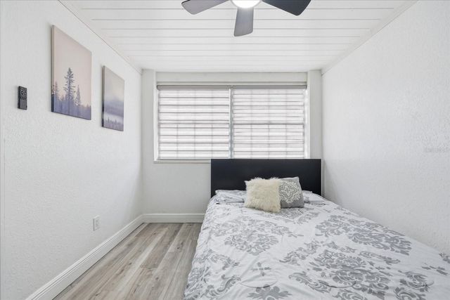 2521 W MINNEHAHA STREET, Tampa, FL 33614