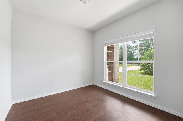10239 Plum Grove Road, Cleveland, TX 77327