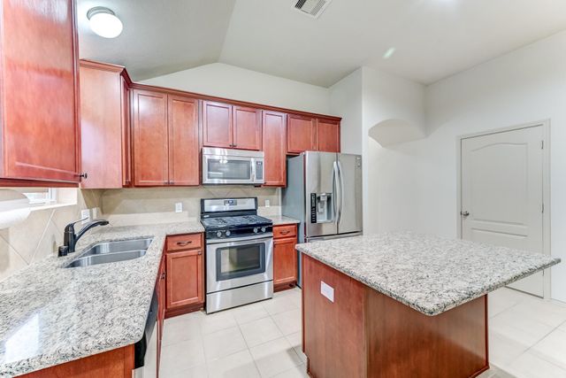 11710 Harristown Drive, Houston, TX 77047