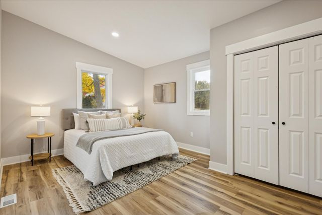 178 Maple Street NE, Rockford, MI 49341