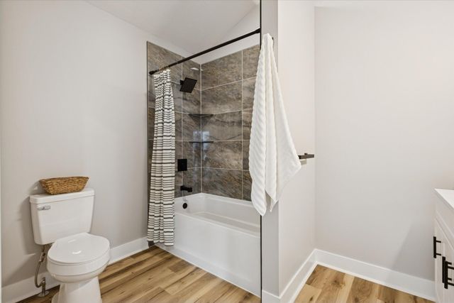 178 Maple Street NE, Rockford, MI 49341