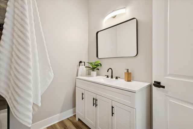 178 Maple Street NE, Rockford, MI 49341