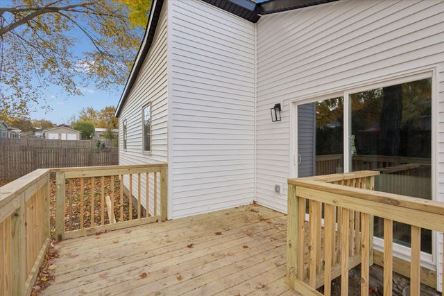 178 Maple Street NE, Rockford, MI 49341