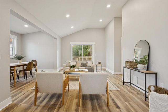 178 Maple Street NE, Rockford, MI 49341