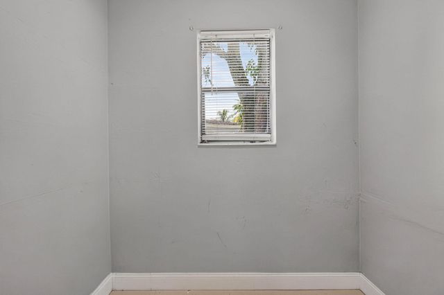 7571 LASALLE Boulevard, Miramar, FL 33023