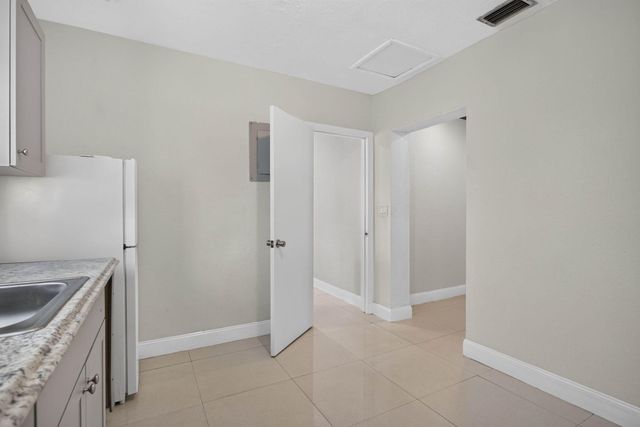 7571 LASALLE Boulevard, Miramar, FL 33023
