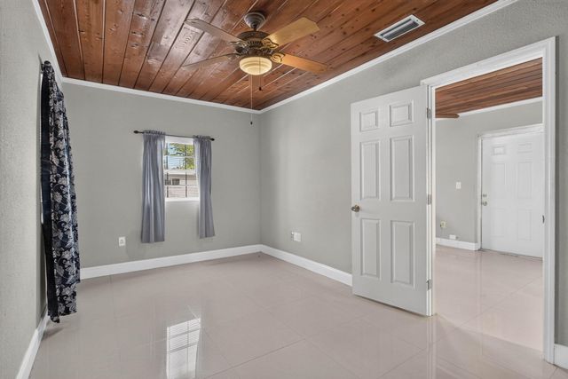 7571 LASALLE Boulevard, Miramar, FL 33023
