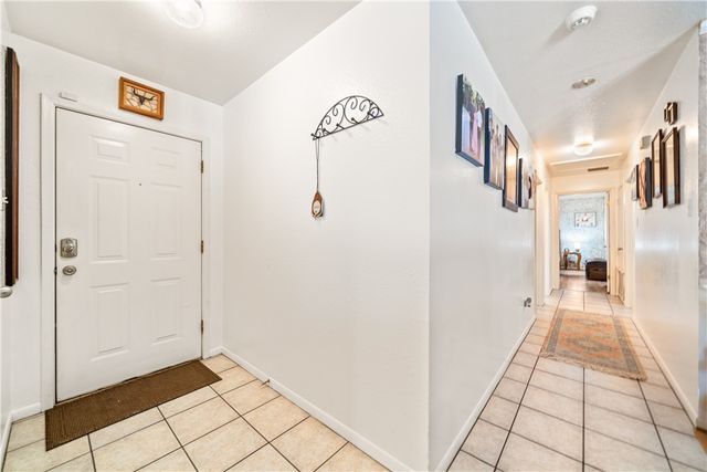 707 S Metz St, Orange Grove, TX 78372