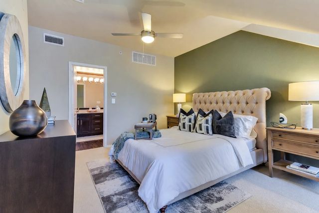 5445 Caruth Haven Lane 1426, Dallas, TX 75225