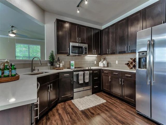 5445 Caruth Haven Lane 1426, Dallas, TX 75225