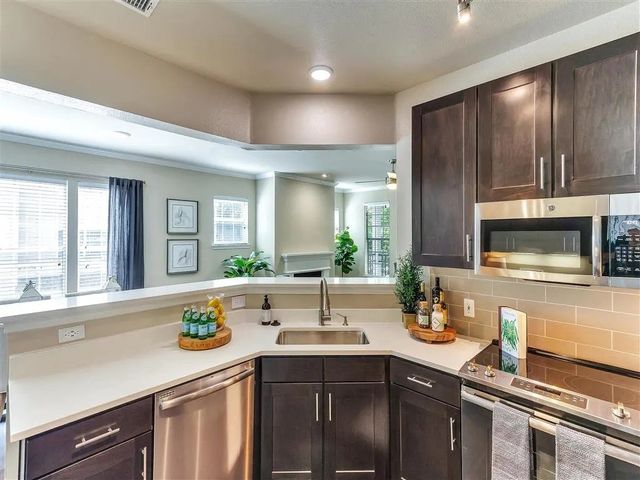 5445 Caruth Haven Lane 1426, Dallas, TX 75225