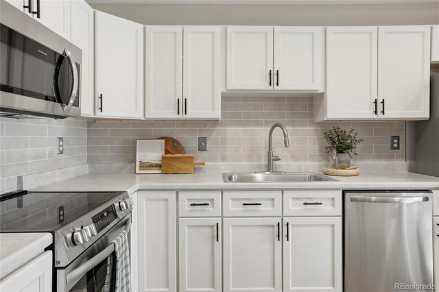 2301 E Fremont Avenue S10, Centennial, CO 80122