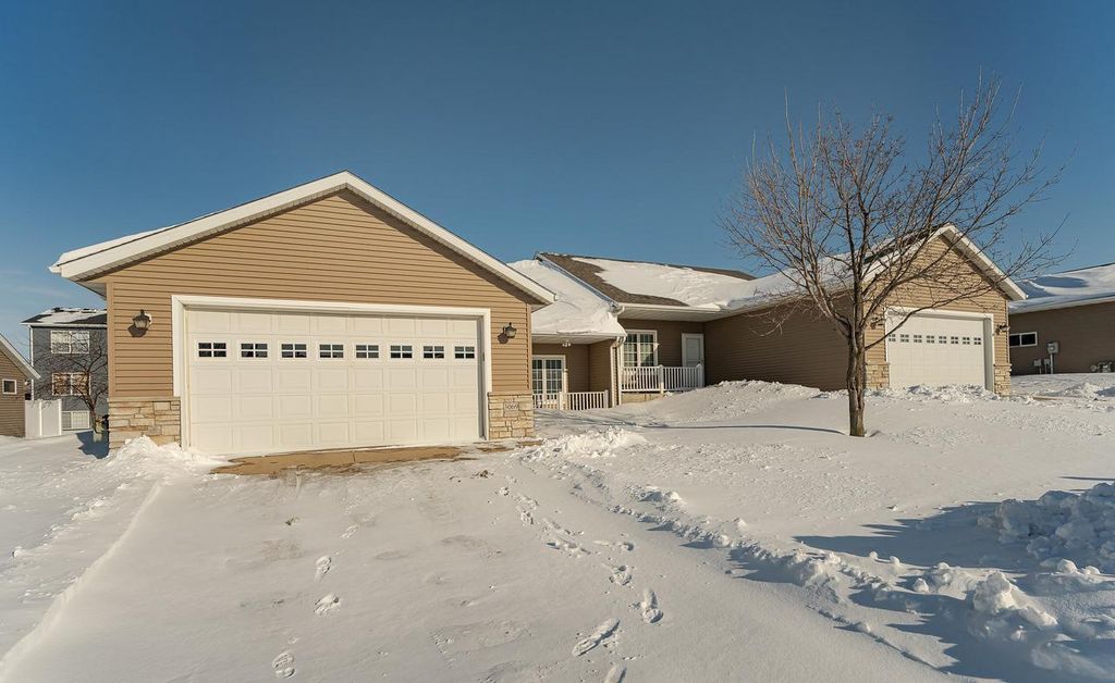 3069 Monroe Drive NW, Rochester, MN 55901