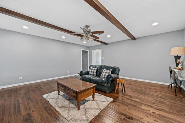 12102 Cherry Point Drive, Mont Belvieu, TX 77535