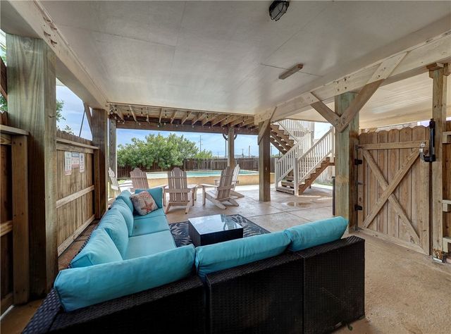 100 Glover Blvd 103, Port Aransas, TX 78373