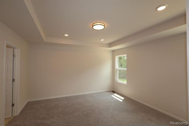 423 Hidden River, Holly, MI 48442