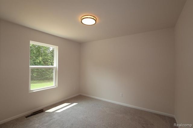 423 Hidden River, Holly, MI 48442