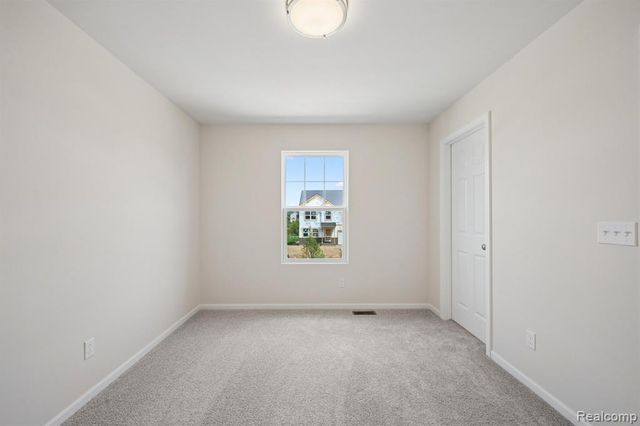 423 Hidden River, Holly, MI 48442
