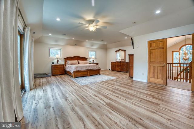 2431 6TH AVE, Hammonton, NJ 08037