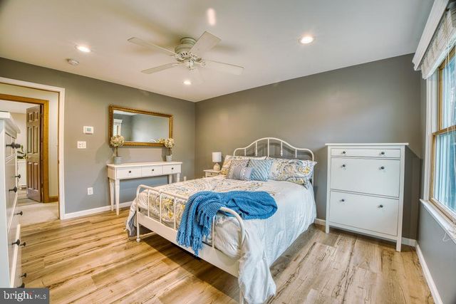 2431 6TH AVE, Hammonton, NJ 08037