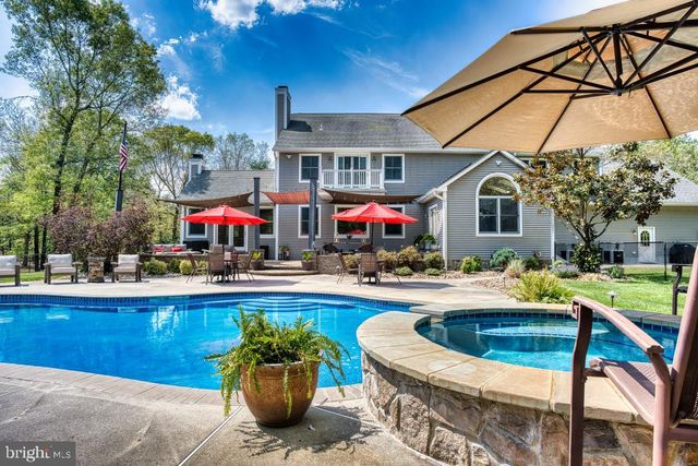 2431 6TH AVE, Hammonton, NJ 08037