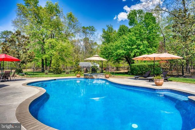 2431 6TH AVE, Hammonton, NJ 08037