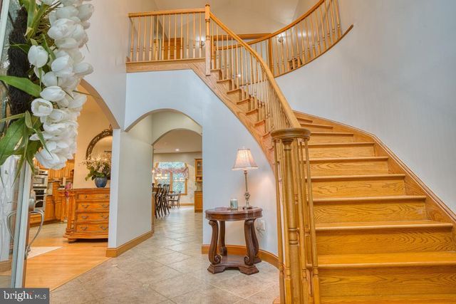 2431 6TH AVE, Hammonton, NJ 08037