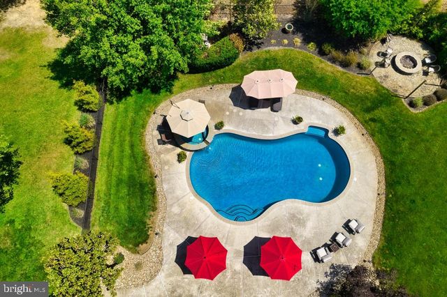 2431 6TH AVE, Hammonton, NJ 08037