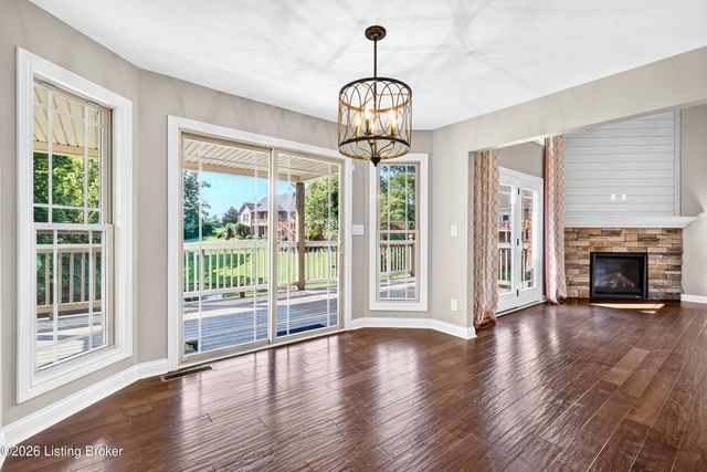510 Academy Ridge Pl, Louisville, KY 40245