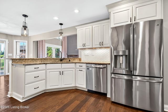 510 Academy Ridge Pl, Louisville, KY 40245