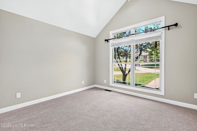 510 Academy Ridge Pl, Louisville, KY 40245