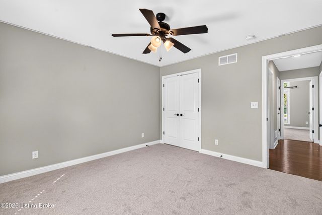 510 Academy Ridge Pl, Louisville, KY 40245