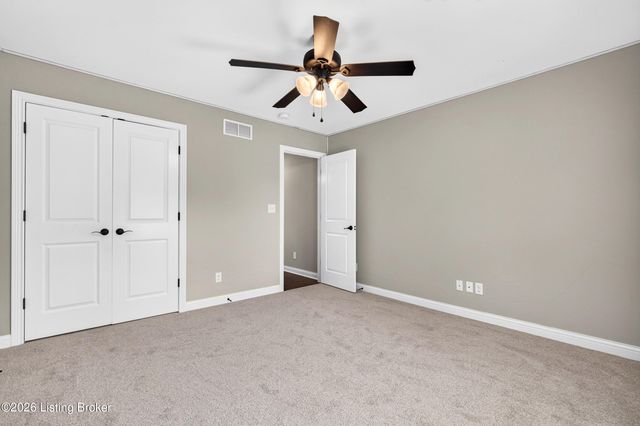 510 Academy Ridge Pl, Louisville, KY 40245