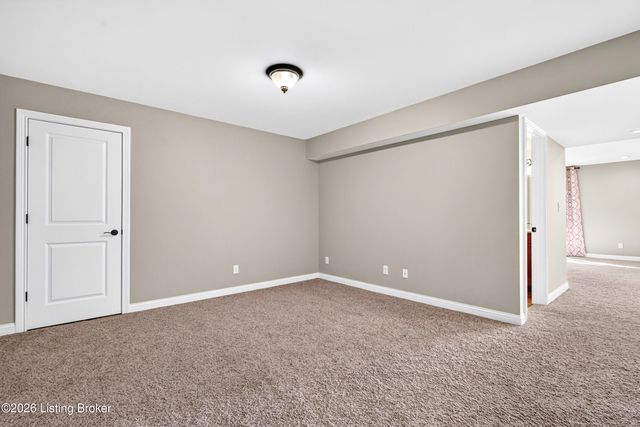 510 Academy Ridge Pl, Louisville, KY 40245