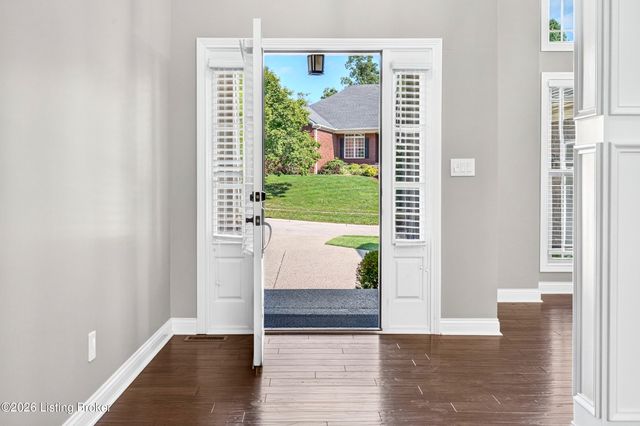 510 Academy Ridge Pl, Louisville, KY 40245
